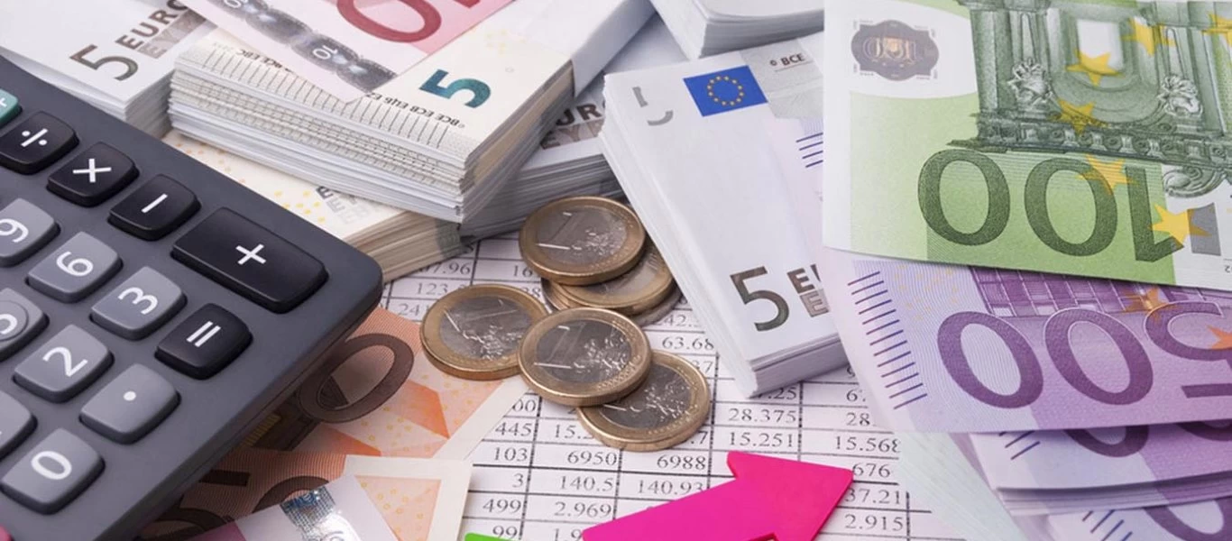 Κατάργηση εισφοράς αλληλεγγύης: Να γιατί εξαιρέθηκαν οι δημόσιοι υπάλληλοι και οι συνταξιούχοι